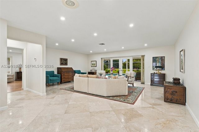 444 Glenbrook Dr, Atlantis, FL 33462