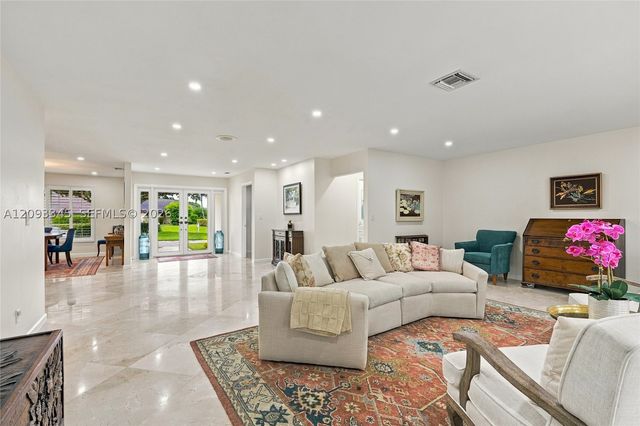 444 Glenbrook Dr, Atlantis, FL 33462