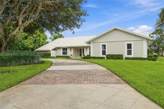 444 Glenbrook Dr, Atlantis, FL 33462