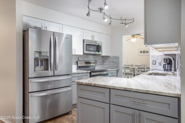 949 Custer Street NW, Palm Bay, FL 32907