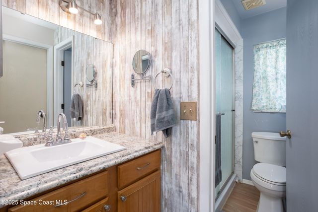 949 Custer Street NW, Palm Bay, FL 32907