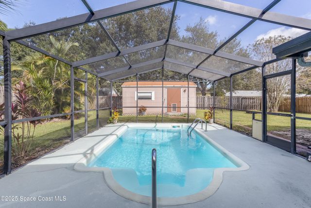 949 Custer Street NW, Palm Bay, FL 32907