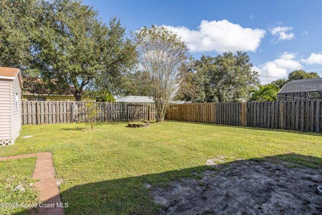 949 Custer Street NW, Palm Bay, FL 32907