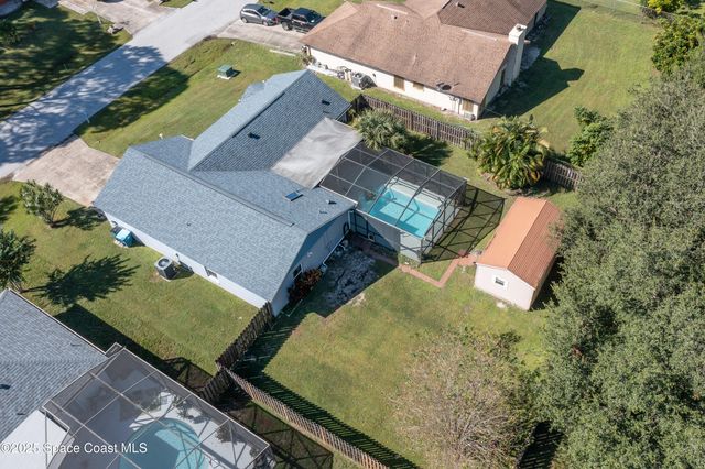 949 Custer Street NW, Palm Bay, FL 32907