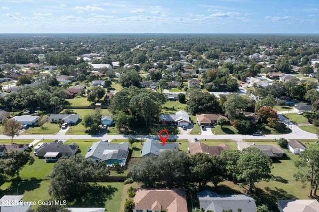 949 Custer Street NW, Palm Bay, FL 32907
