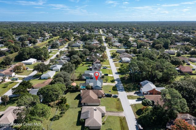 949 Custer Street NW, Palm Bay, FL 32907