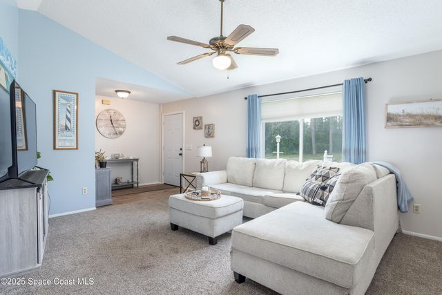 949 Custer Street NW, Palm Bay, FL 32907