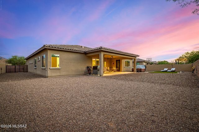 13511 N Trailing Indigo Court, Tucson, AZ 85755