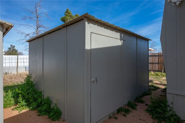 3705 E Diagonal Way, Kingman, AZ 86409