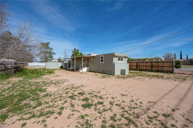 3705 E Diagonal Way, Kingman, AZ 86409