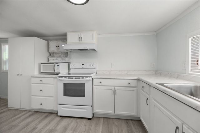 3705 E Diagonal Way, Kingman, AZ 86409