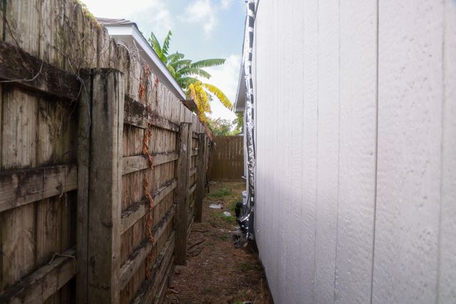 14334 Texarkana Street, Houston, TX 77015