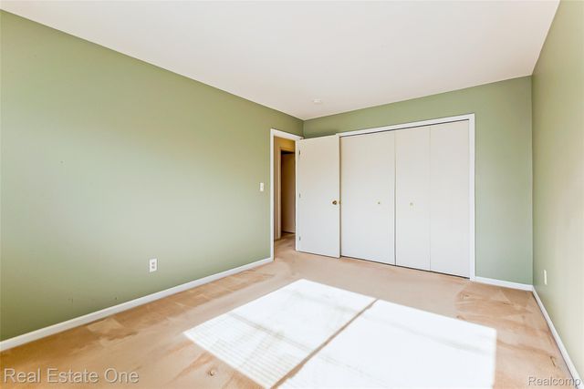 25137 Jefferson Court 4, South Lyon, MI 48178