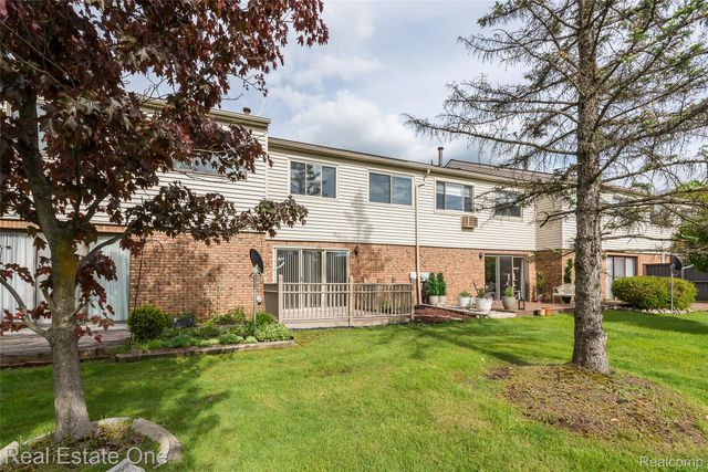25137 Jefferson Court 4, South Lyon, MI 48178