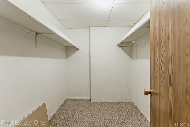 25137 Jefferson Court 4, South Lyon, MI 48178