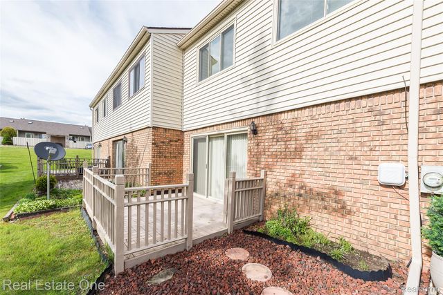 25137 Jefferson Court 4, South Lyon, MI 48178