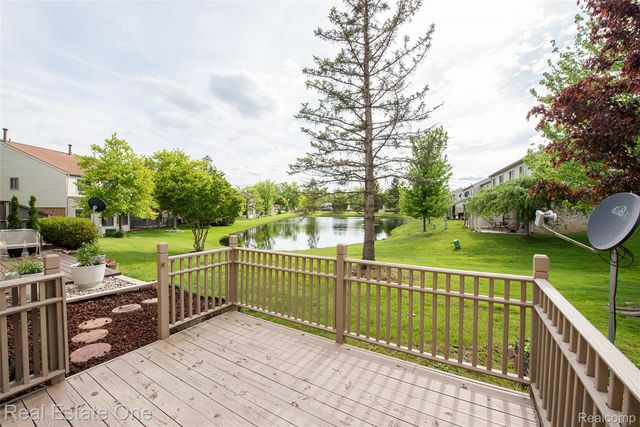 25137 Jefferson Court 4, South Lyon, MI 48178