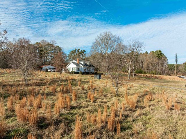 1741 Rainbow Lake Road, Chesnee, SC 29323