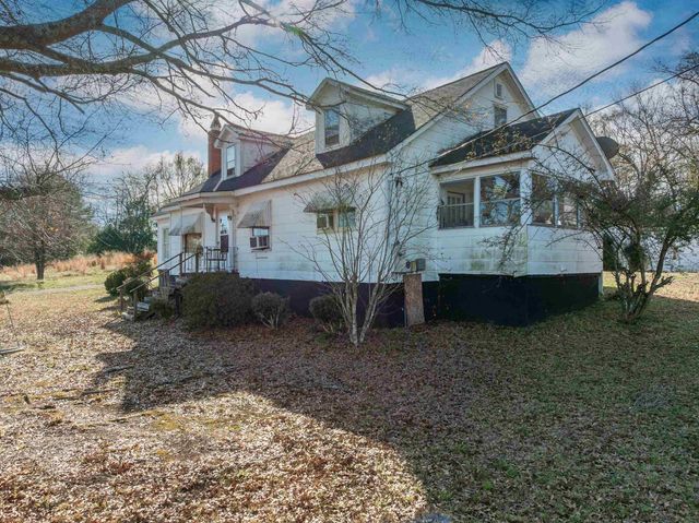 1741 Rainbow Lake Road, Chesnee, SC 29323