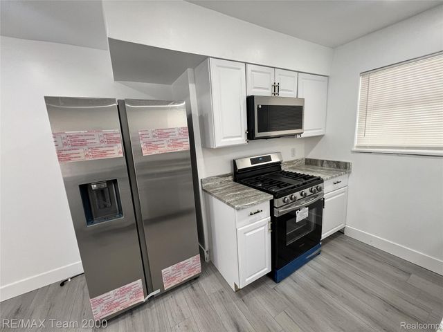 7639 Faust Avenue, Detroit, MI 48228