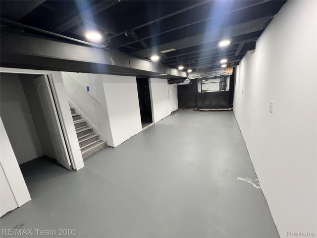 7639 Faust Avenue, Detroit, MI 48228