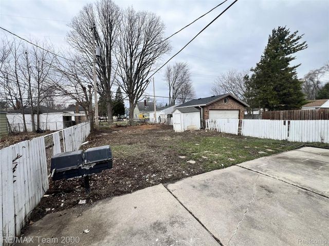 7639 Faust Avenue, Detroit, MI 48228