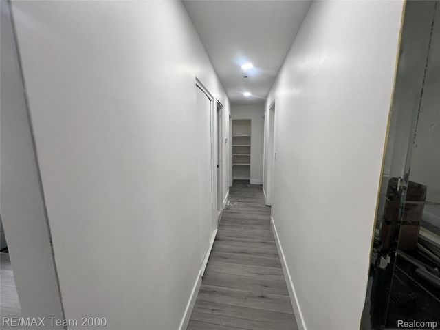 7639 Faust Avenue, Detroit, MI 48228