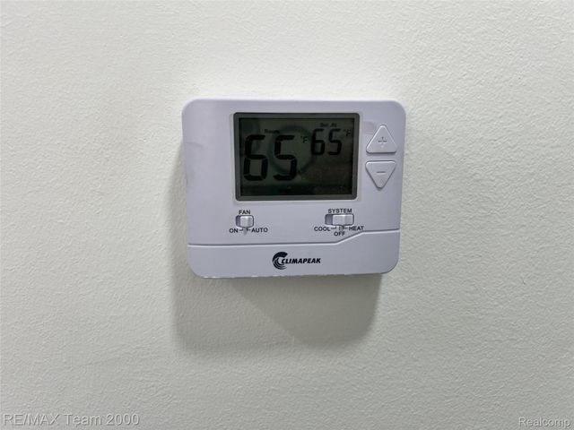 7639 Faust Avenue, Detroit, MI 48228