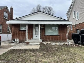 7639 Faust Avenue, Detroit, MI 48228