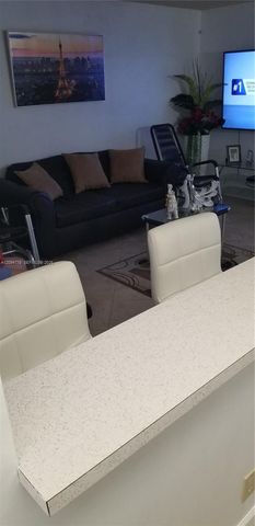 5300 Washington Street H233, Hollywood, FL 33021