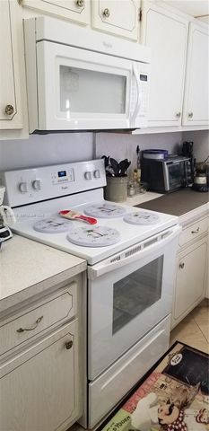 5300 Washington Street H233, Hollywood, FL 33021