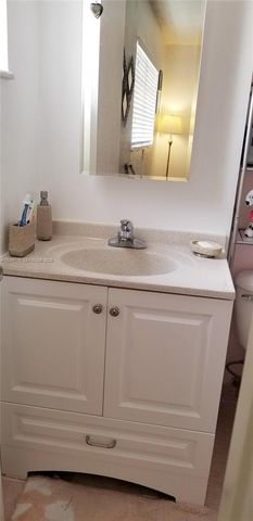 5300 Washington Street H233, Hollywood, FL 33021