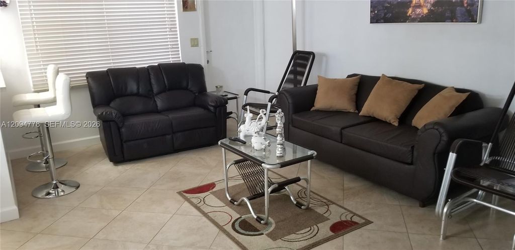 5300 Washington Street H233, Hollywood, FL 33021