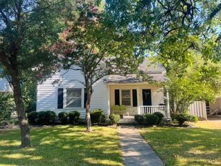 411 E Main Street, Whitesboro, TX 76273