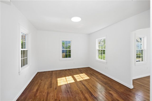 39 Marion Avenue S, Cranston, RI 02905