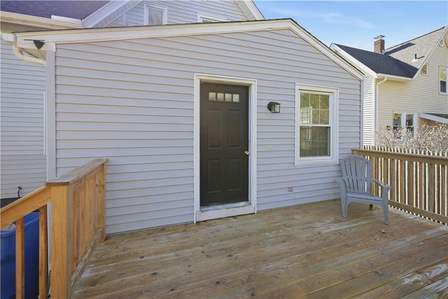 39 Marion Avenue S, Cranston, RI 02905