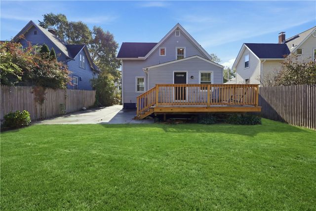 39 Marion Avenue S, Cranston, RI 02905