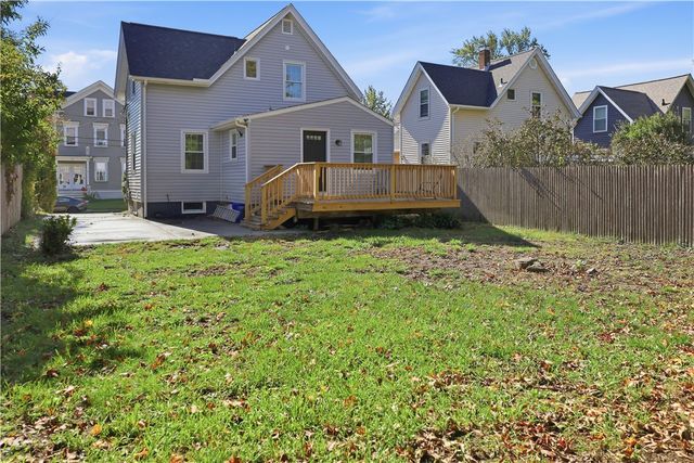 39 Marion Avenue S, Cranston, RI 02905