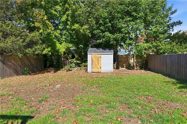 39 Marion Avenue S, Cranston, RI 02905
