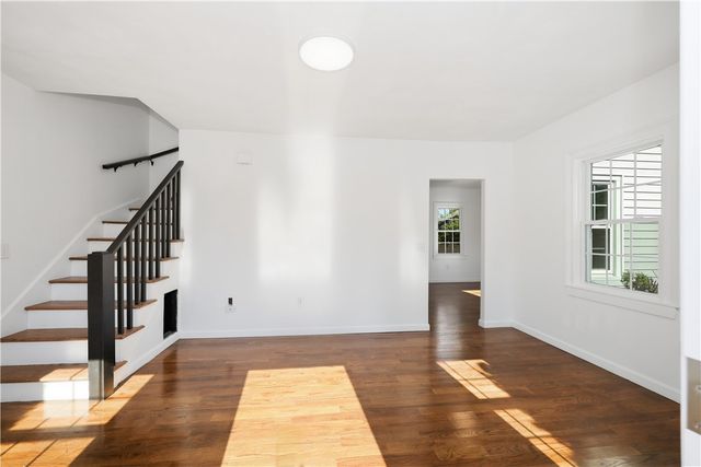 39 Marion Avenue S, Cranston, RI 02905