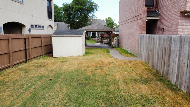 721 Paradise Lane, Montgomery, TX 77356