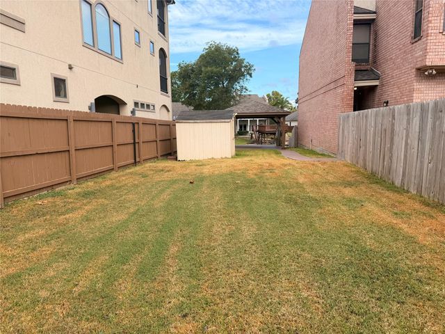 721 Paradise Lane, Montgomery, TX 77356