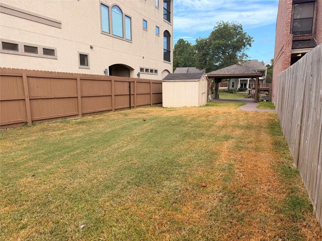 721 Paradise Lane, Montgomery, TX 77356