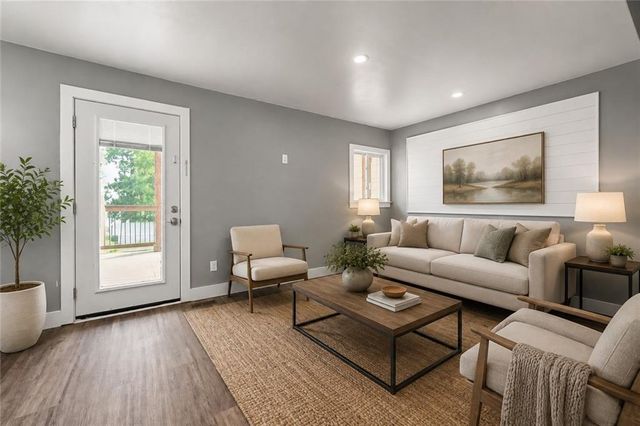 91 Denna Place, Alpharetta, GA 30009