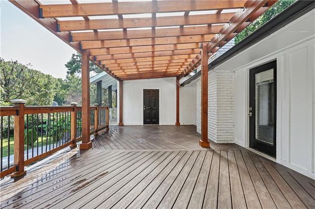 91 Denna Place, Alpharetta, GA 30009