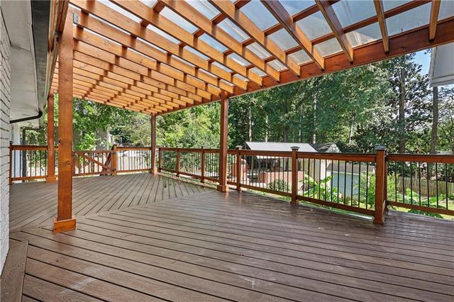 91 Denna Place, Alpharetta, GA 30009