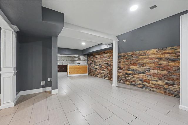 91 Denna Place, Alpharetta, GA 30009