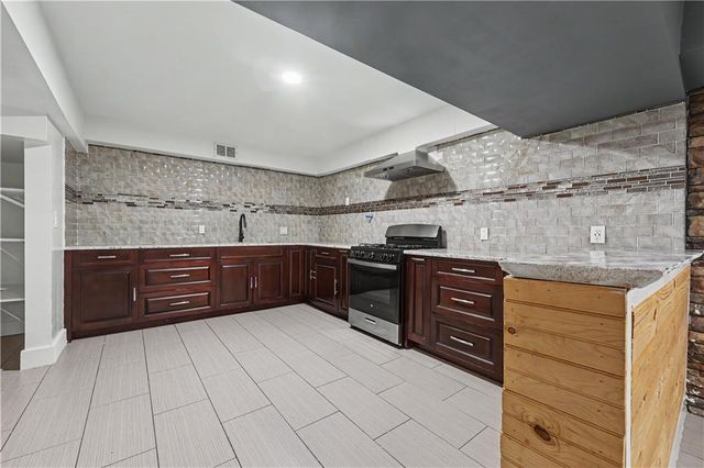 91 Denna Place, Alpharetta, GA 30009
