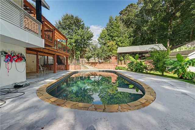 91 Denna Place, Alpharetta, GA 30009