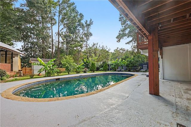 91 Denna Place, Alpharetta, GA 30009
